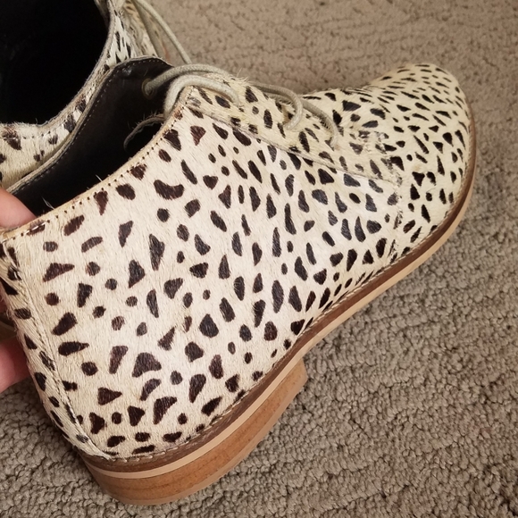 Leopard Booties - Picture 2 of 3